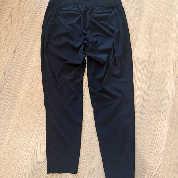 Athleta Brooklyn Ankle Pant Black 10 Featherweight Travel - Picture 2 of 7